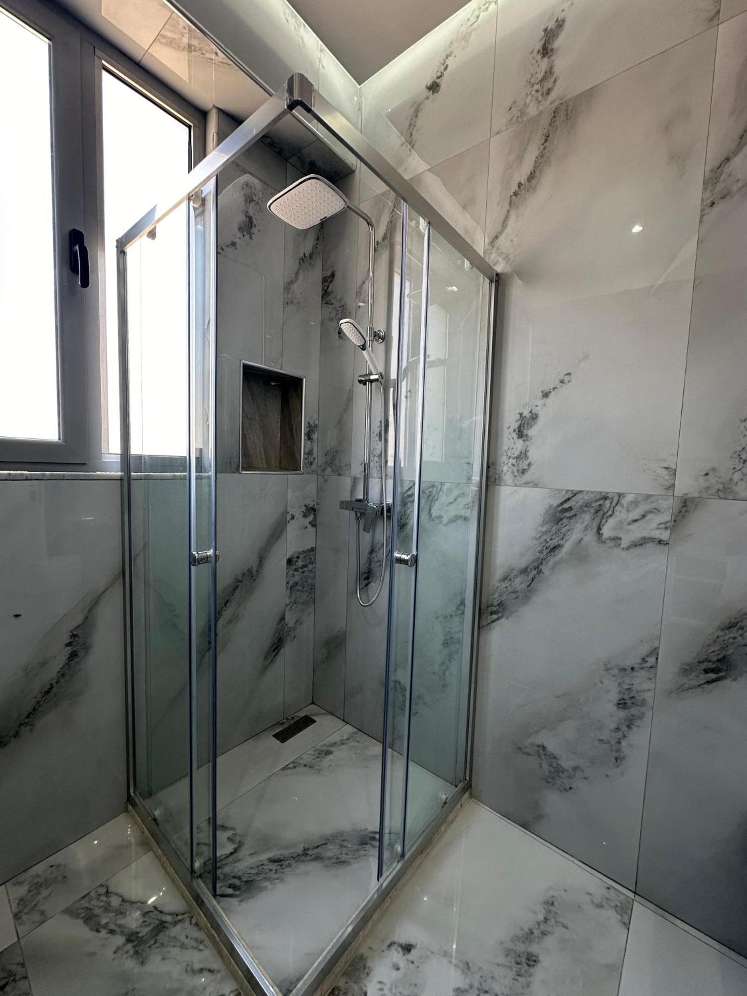 בראט Gael Luxury Apartment מראה חיצוני תמונה